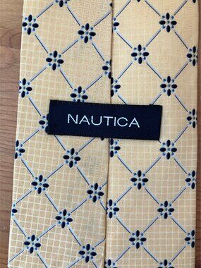 Nautica Men's tie Yellow Blue Diamonds Checked Silk Handmade New